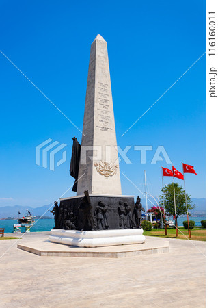 Memorial obelisk monument at the Ataturk central square of Fethiye city, Turkey 116160011