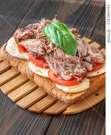 Sandwich with pulled pork Sandwich with pulled pork 116160343