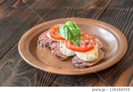 Caprese beef steak 116160359