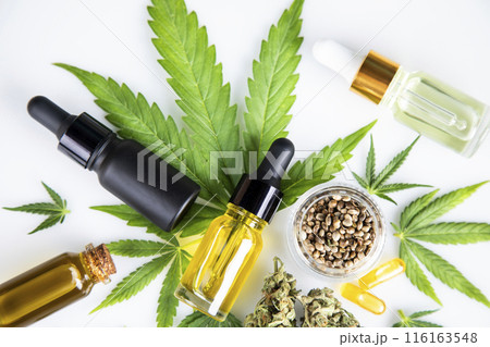 Hemp oil bottle with hemp leaf and cannabis leaf, marijuana 116163548