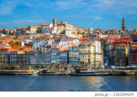 View of Porto city, Portugal, on sunset 116164424
