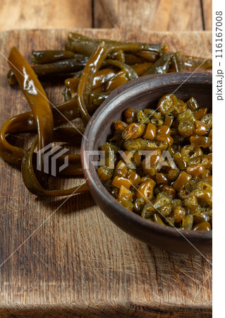Chilean Australin peruvian seaweed COCHAYUYO. Choped cooked cochayuyo in bowl 116167008