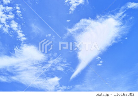 青空と雲イメージ 116168302