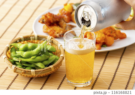 ビールと枝豆 116168821