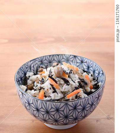 ひじきご飯 116171760