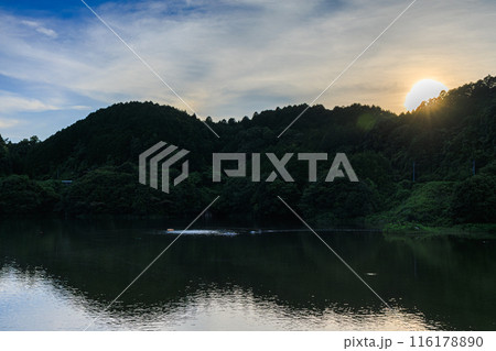 2024年夏布目ダムの夕景　日没からゴールデンアワーまで⑤ 116178890