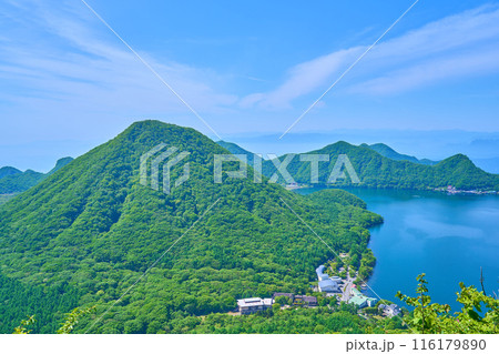 群馬県 榛名山(烏帽子ヶ岳)の山頂から南側(榛名富士,天目山,榛名湖など)の眺望 116179890