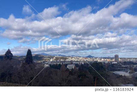 丘の上から見た景色 116183924