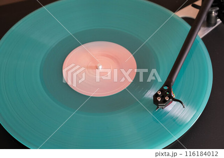 レコードプレーヤー 116184012