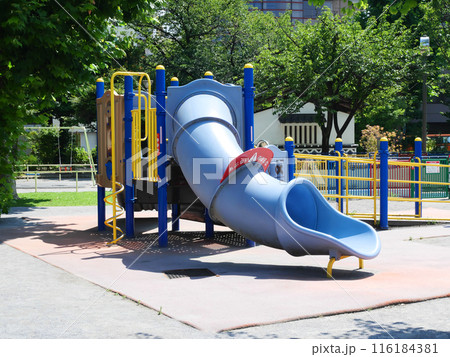 象の鼻に見えるすべり台|深川公園 象の鼻に見えるすべり台|深川公園 116184381