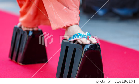 三本歯高下駄・花魁下駄 三本歯高下駄・花魁下駄 116190171