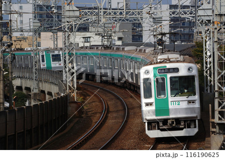 ［K］京都市営地下鉄烏丸線10系電車（各停：近鉄京都線直通） 116190625