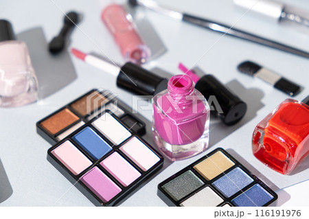 Nail polishes and other decorative cosmetics. Nail polishes and other decorative cosmetics. 116191976