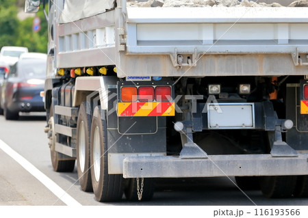 ダンプトラック　イメージ 116193566