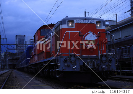 引退迫るぐんま車両センターのDD51形ディーゼル機関車(842号機)@撮影会_2024/6/9撮影 116194317