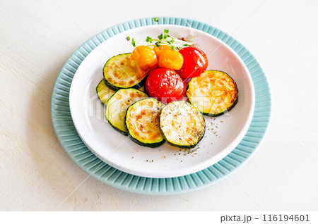 夏野菜 ズッキーニのソテー 夏野菜 ズッキーニのソテー 116194601