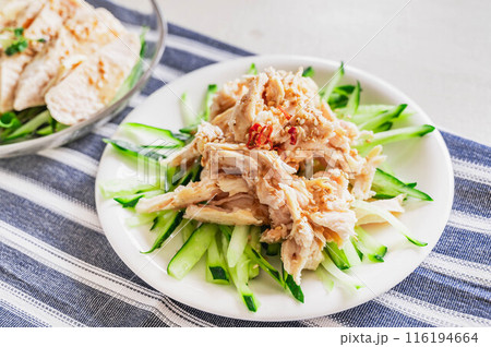 蒸し鶏のバンバンジー 蒸し鶏のバンバンジー 116194664