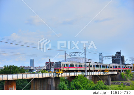 《愛知県》名古屋都市風景　矢田川橋梁を渡る名鉄瀬戸線の電車 116194750