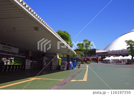 西武鉄道　西武球場前駅 116197350