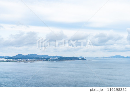 着陸前の飛行機から見た景色 116198282