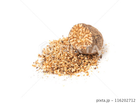 Nutmeg Isolated, Myristica Fragrans Fruit, Dry Spicy Nutmeg Powder, Grated Whole Muscat Nut, Nut Meg Nutmeg Isolated, Myristica Fragrans Fruit, Dry Spicy Nutmeg Powder, Grated Whole Muscat Nut, Nut Meg 116202712