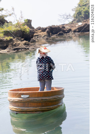 たらい舟（佐渡島） 116204828