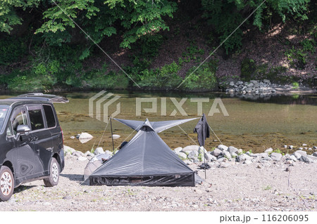 【オートキャンプ場　木立の中で設営完了】 116206095