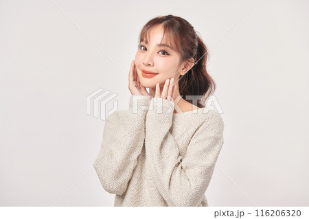 Beautiful young asian woman with clean fresh skin on white background, Face care, Facial treatment, Cosmetology, beauty and spa, Asian women portrait. Beautiful young asian woman with clean fresh skin on white background, Face care, Facial treatment, Cosmetology, beauty and spa, Asian women portrait. 116206320