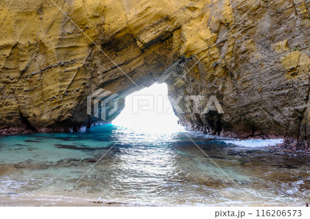 冬の竜宮窟 冬の竜宮窟 116206573