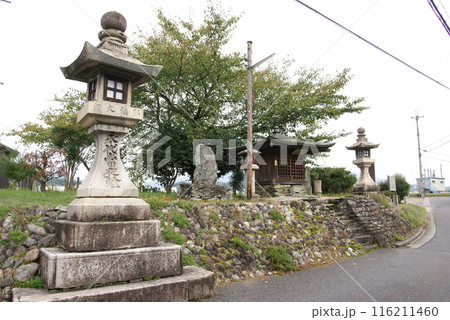 橋本市の三軒茶屋大常夜燈籠　その2 116211460