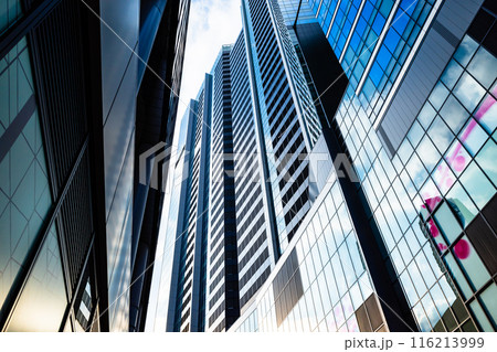 東京の街並み 渋谷駅桜丘口周辺のビルの谷間 2024.06　a-2 高コントラスト 116213999