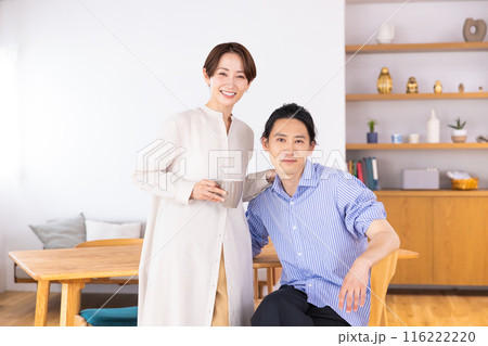 ライフスタイル 夫婦のポートレート ライフスタイル 夫婦のポートレート 116222220