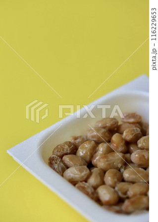 北海道産のパック入り大粒納豆　発酵食品 116229653