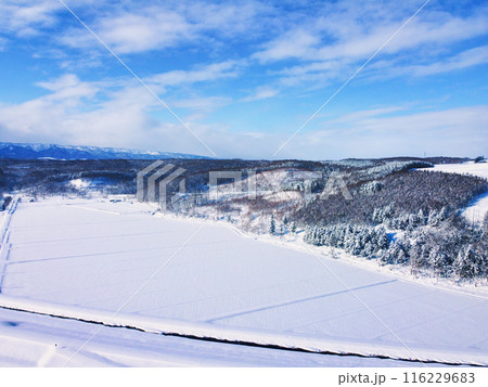 空撮　冬の北海道 116229683