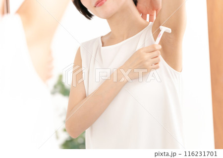 ビューティー 脱毛 脇の下 剃る ビューティー 脱毛 脇の下 剃る 116231701