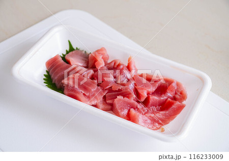 切り出しのキハダマグロ 切り出しのキハダマグロ 116233009