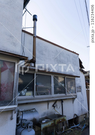 古い老朽化した中古住宅 古い老朽化した中古住宅 116234406