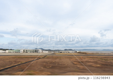 徳島阿波おどり空港　着陸時の飛行機から見た景色 116236943