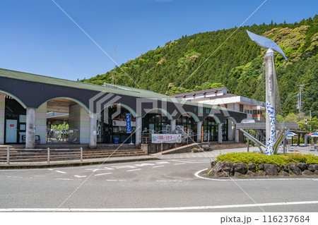 大井川鉄道千頭駅前の街並み(静岡県) 116237684