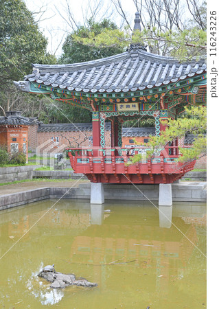 鶴見緑地の韓国亭 116243226
