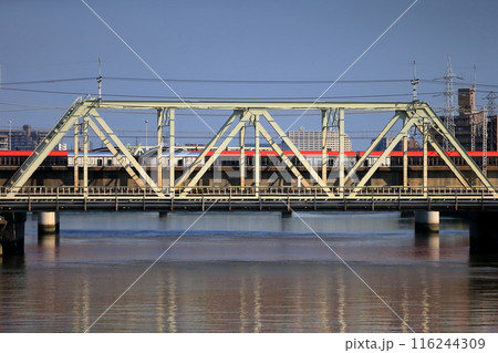 中川放水路橋梁と成田エクスプレス 116244309