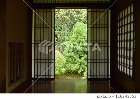 雲龍院　悟りの間　迷いの窓 116245353