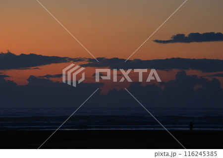 房総の海と日の出の風景 房総の海と日の出の風景 116245385