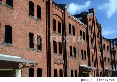 横浜赤レンガ倉庫の外壁-1 横浜赤レンガ倉庫の外壁-1 116245794