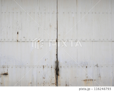錆びたトタン波板 116248793