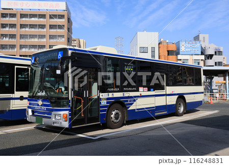 名古屋市バスが新瑞橋駅に到着 名古屋市バスが新瑞橋駅に到着 116248831