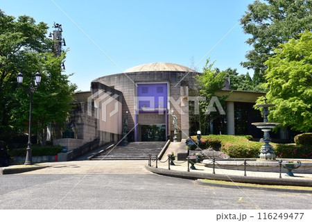 栃木県那須町　那須オルゴール美術館と新緑 116249477