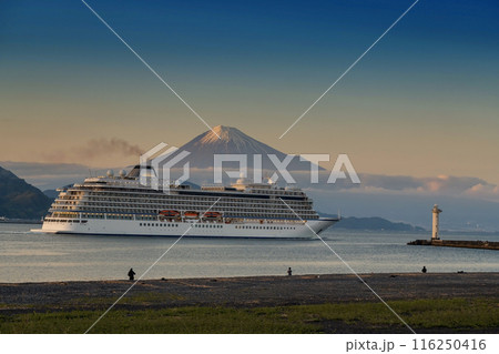 tourist cruise sailing through Miho bay with mt. Fuji at dusk, Shimizu 116250416