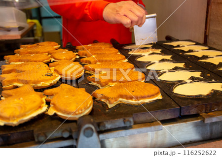 台湾北部の港町・基隆 基隆廟口夜市のグルメ 台湾北部の港町・基隆 基隆廟口夜市のグルメ 116252622