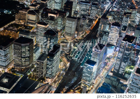 空から見た東京駅のトライライトタイム 空から見た東京駅のトライライトタイム 116252635